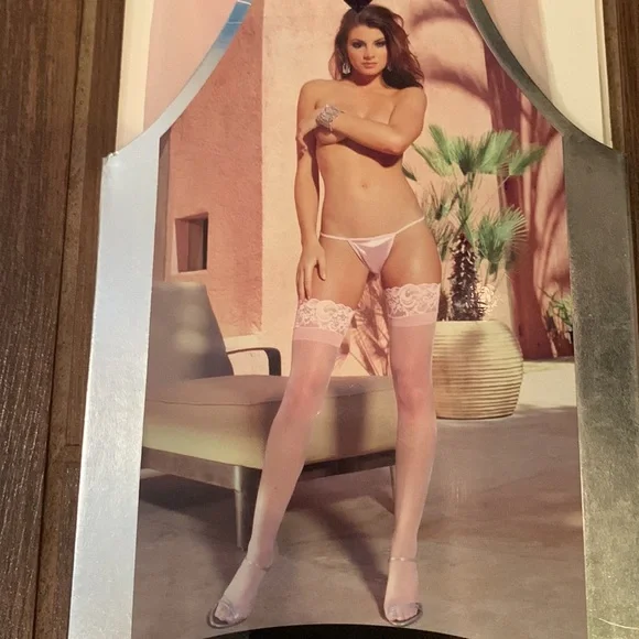 GLAMOROUS DREAMGIRL Brand New light pink stay up stockings. - Picture 3 of 10